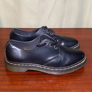 Dr. Martens The Original Black Smooth Leather Oxfords 14046 Mens 8/ Women 9